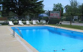 Knotty Pine Motel